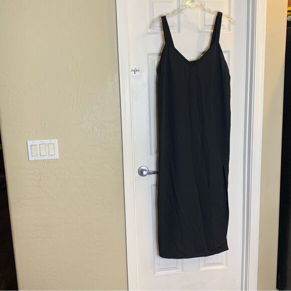 Forever 21 Plus Woven Black Sleeveless Dress Front Slit Size 2X - Picture 3 of 10